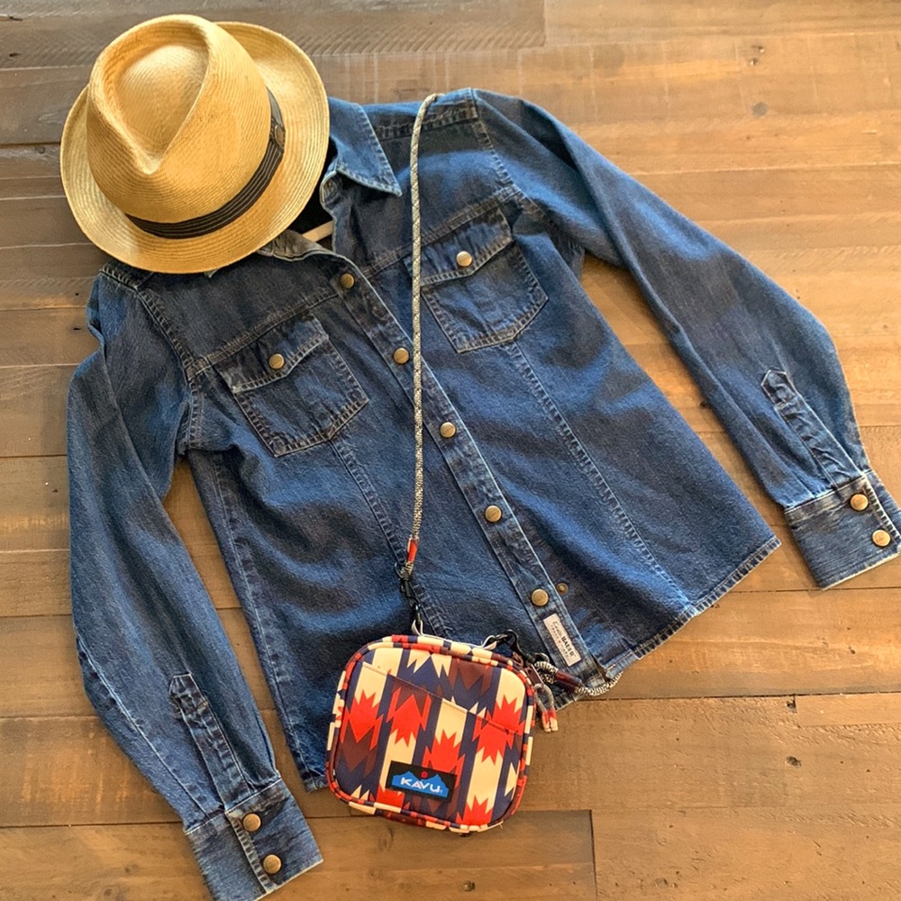 Eddie Bauer Like New Denim Shirt XS